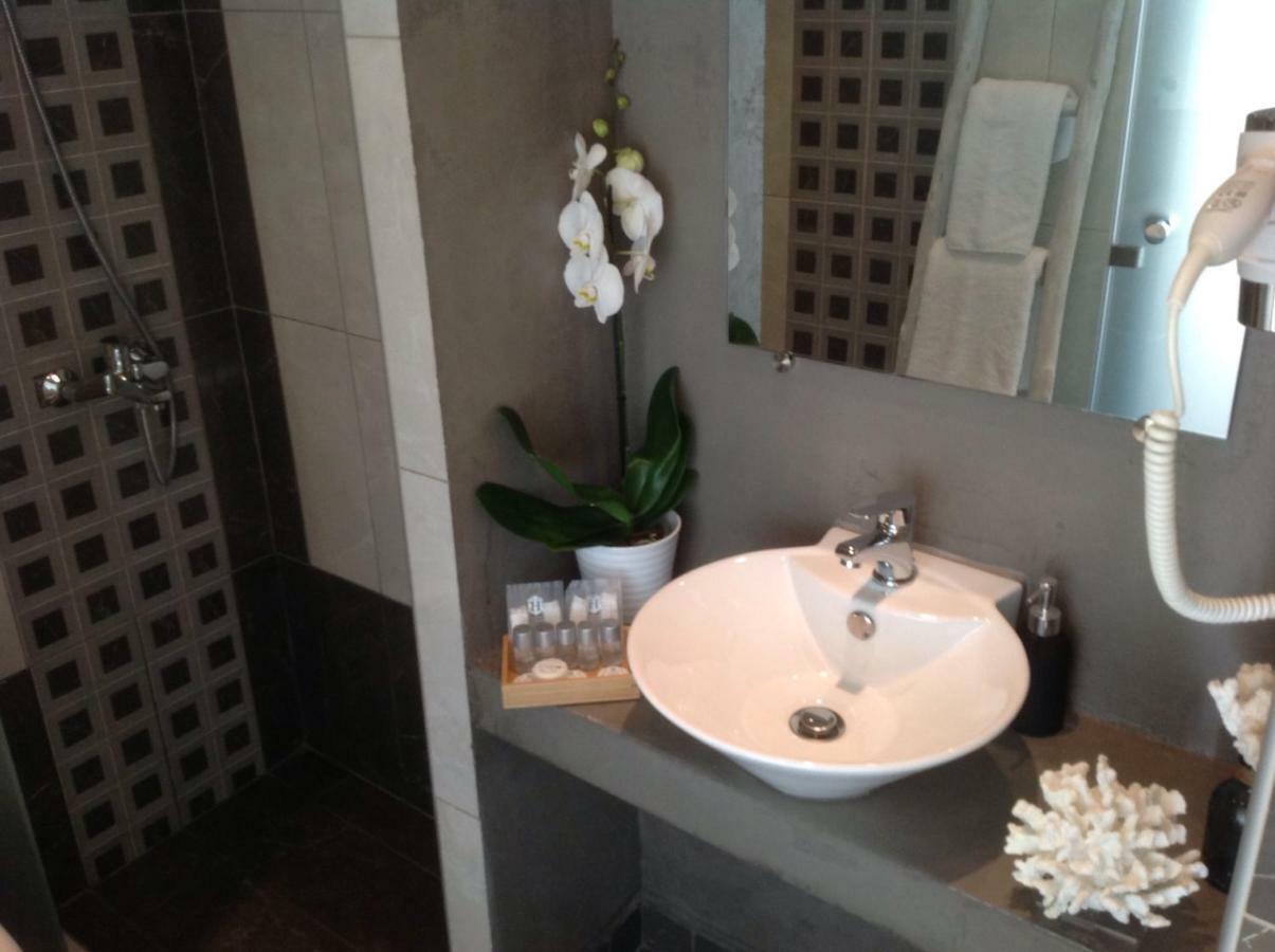 Galaxy City Hotel Limenas  Ngoại thất bức ảnh